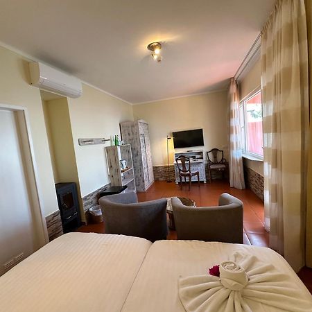 קאניקו Inn & Art Madeira מראה חיצוני תמונה